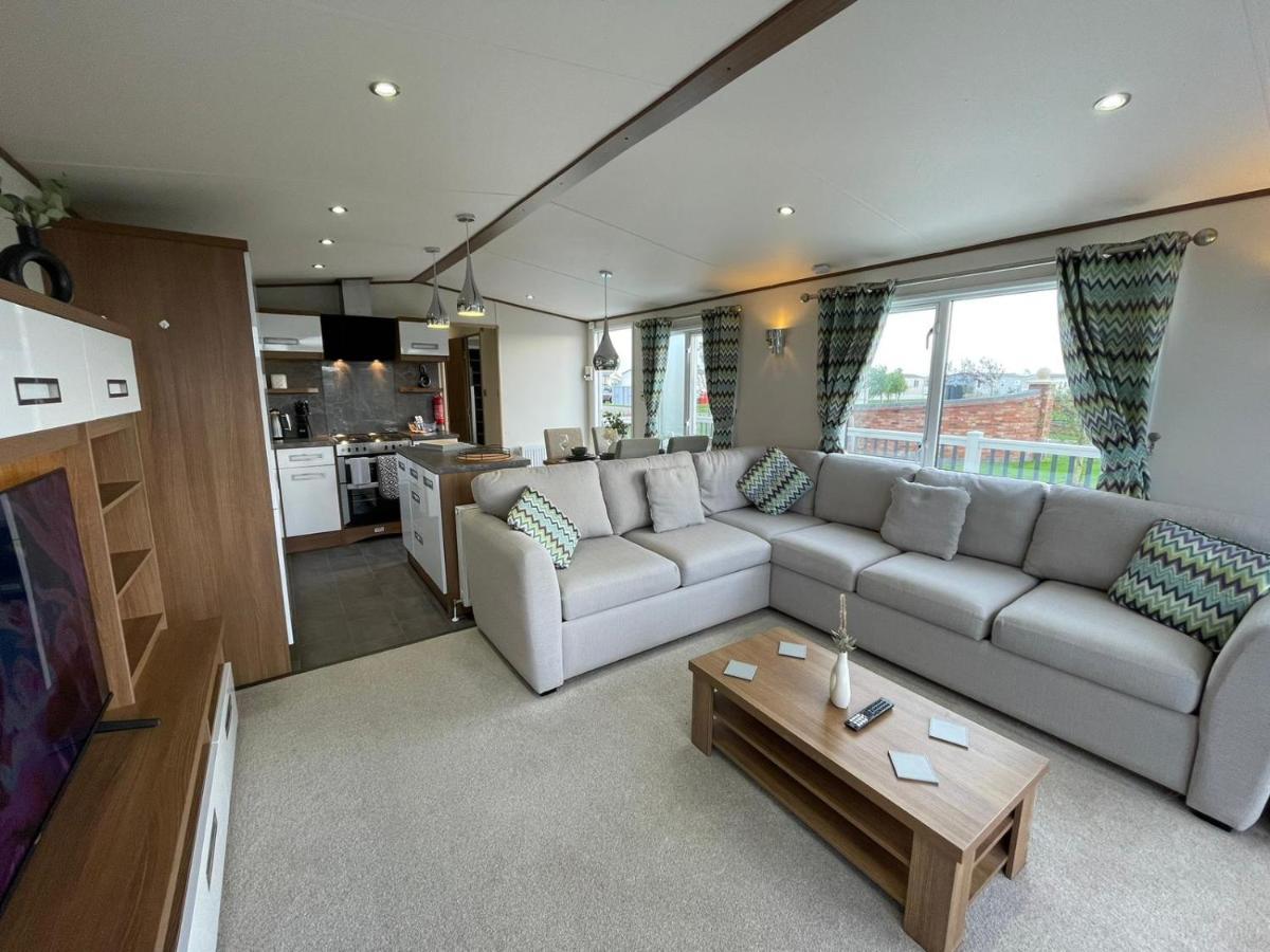 Golden Anchor - The Milano - Coastal Caravan Breaks Chapel Saint Leonards Esterno foto